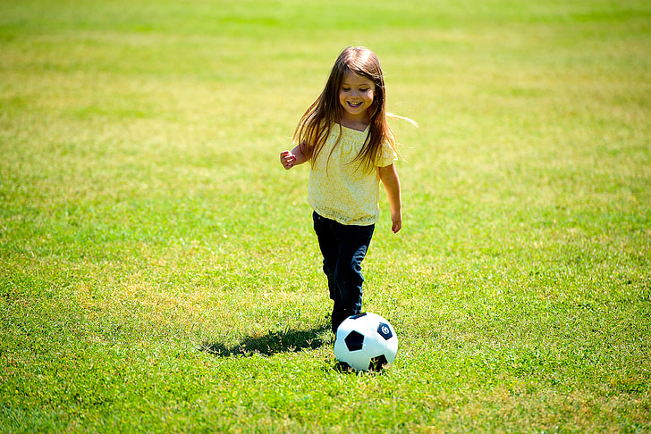 girl-playing-soccer-ball-preview.jpg